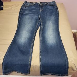 Vigoss Jagger Classic Boot Cut
Jeans